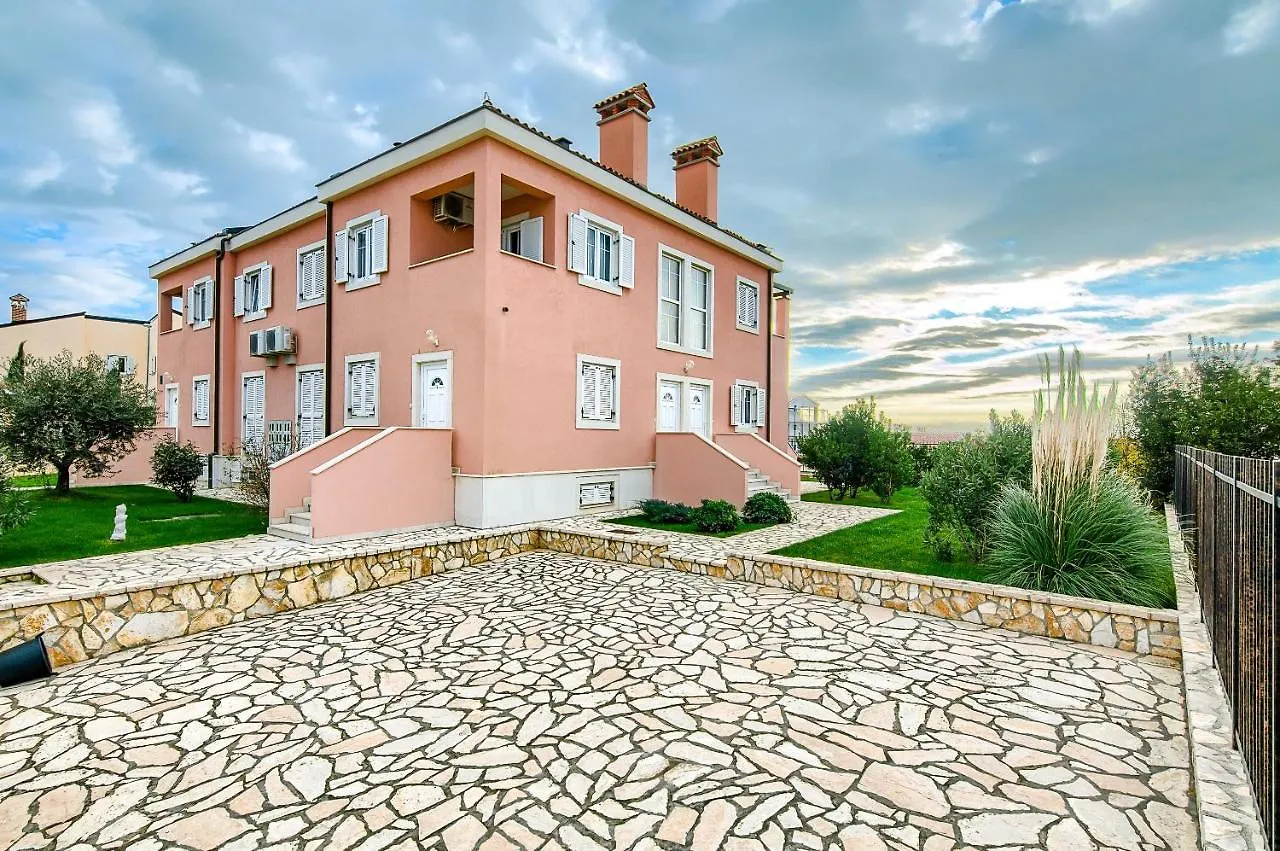 Medulin Luxury Apartments With Beautiful Garden 100 M From Beach Croatia