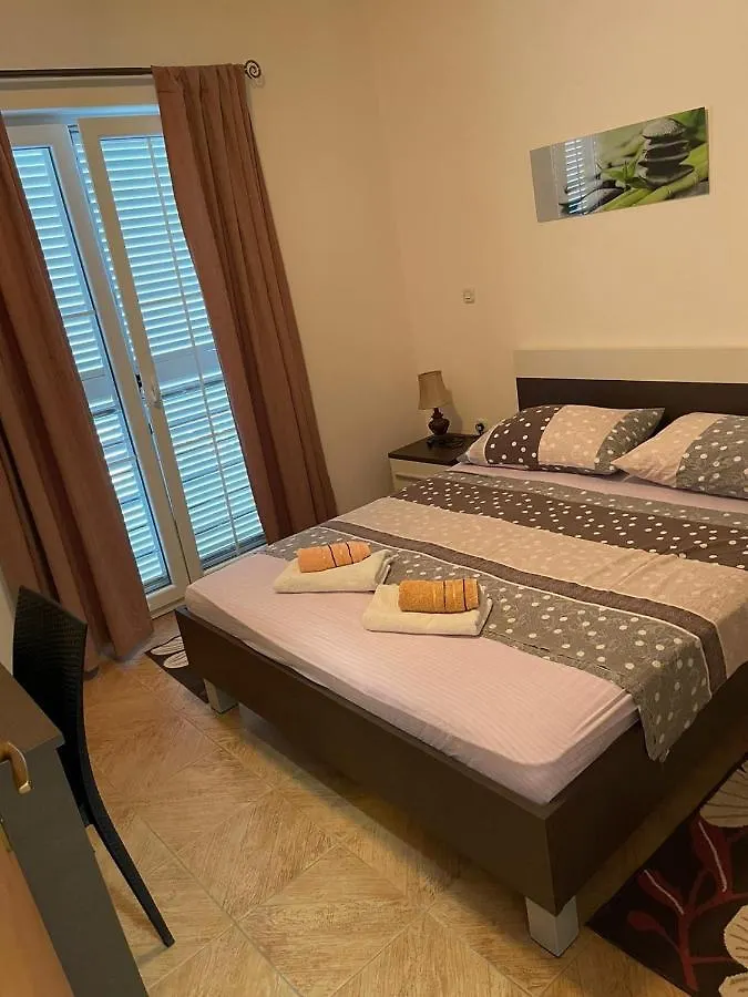 Medulin Luxury Apartments With Beautiful Garden 100 M From Beach Croatia
