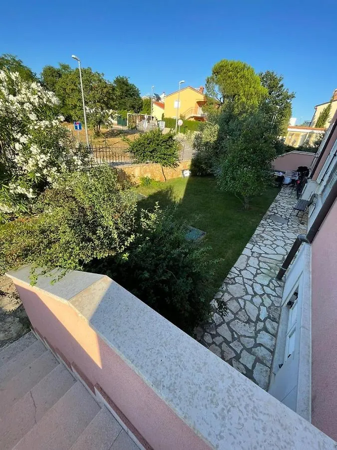 Medulin Luxury Apartments With Beautiful Garden 100 M From Beach 0*,  Croatia